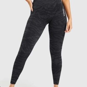 Adapt Animal Seamless Leggings
Black